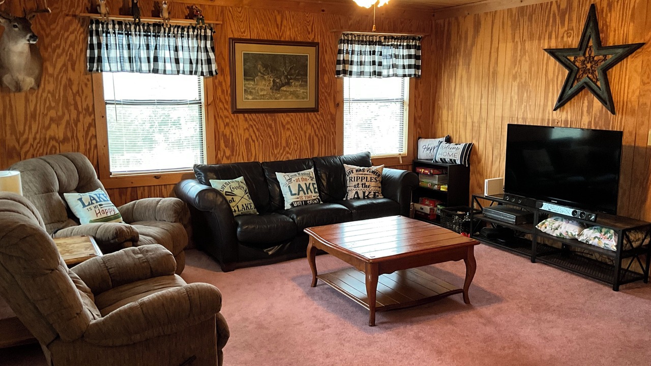 Photo of Livingroom in Somerville