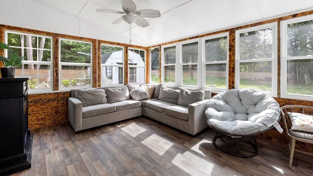 Photo of Livingroom in Chesterfield
