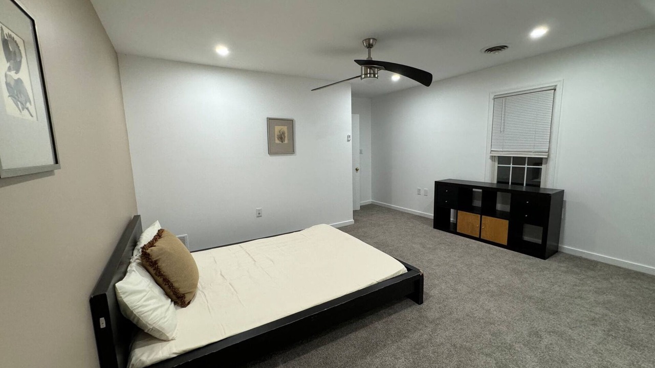 Photo of Bedroom in Chesterfield