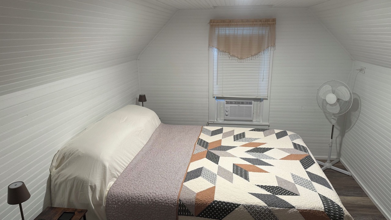 Photo of Bedroom in Verona Beach