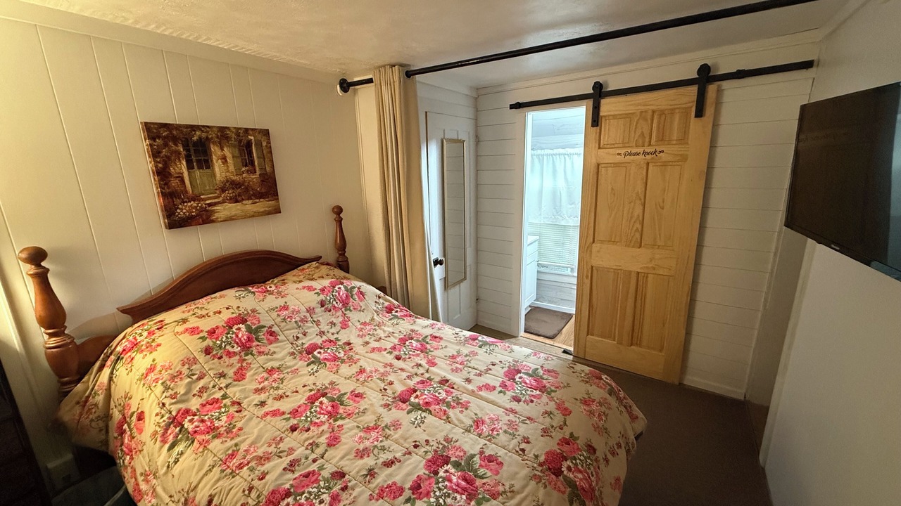 Photo of Bedroom in Verona Beach