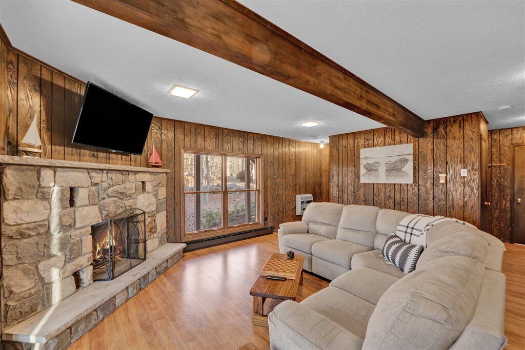Photo of Livingroom in Gouldsboro