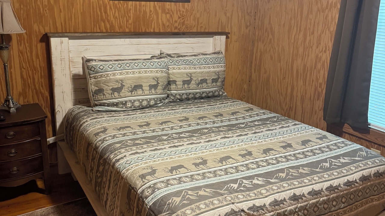 Photo of Bedroom in Batesville