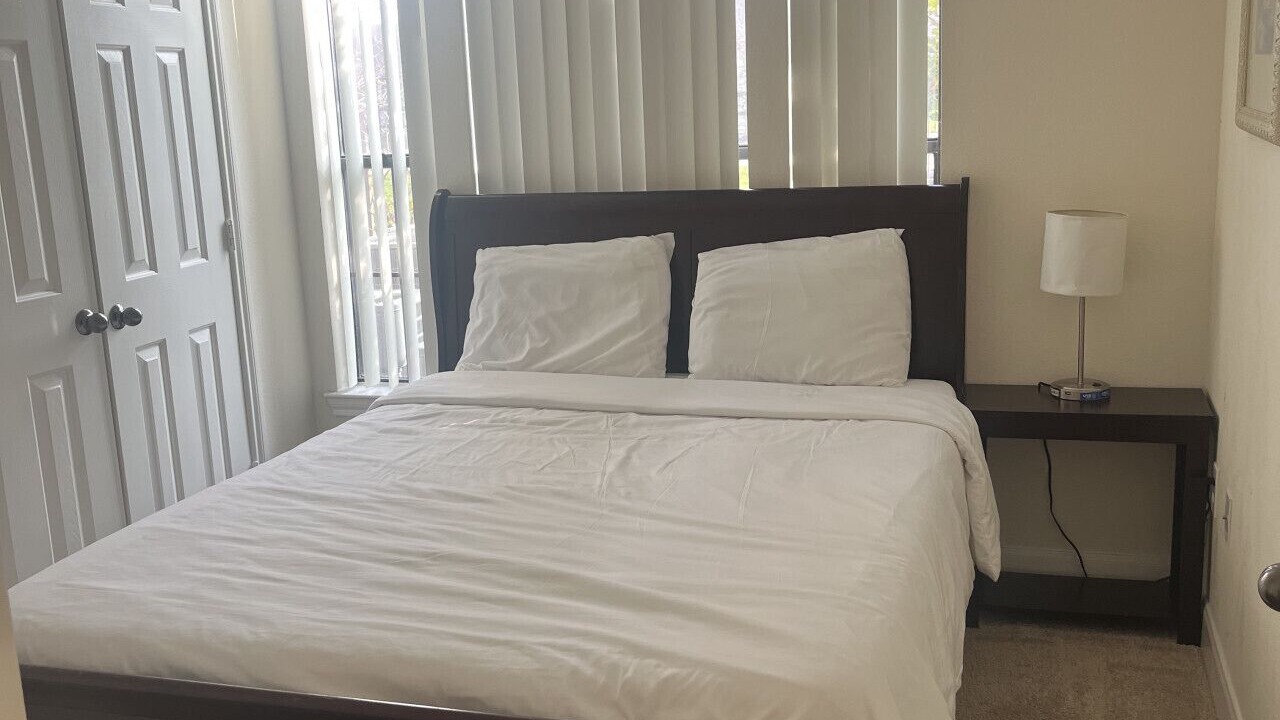 Photo of Bedroom in Nassau Bay