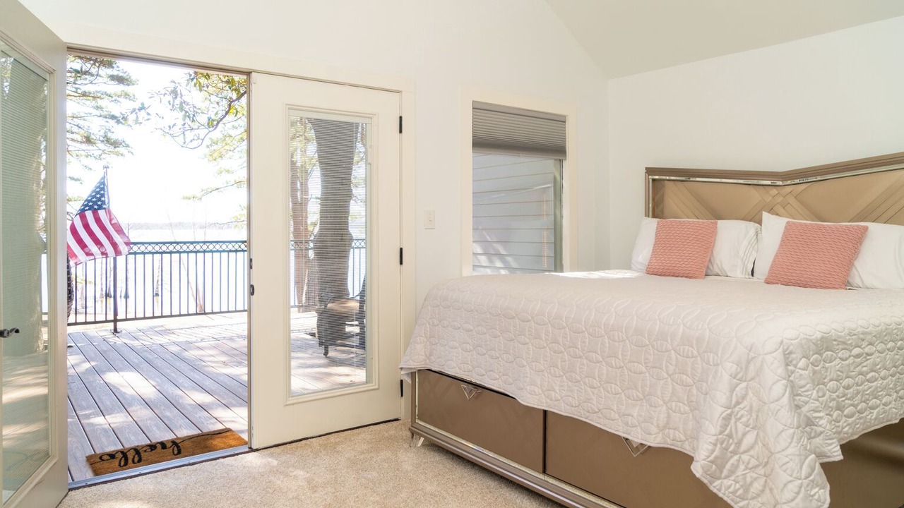 Photo of Bedroom in Avinger