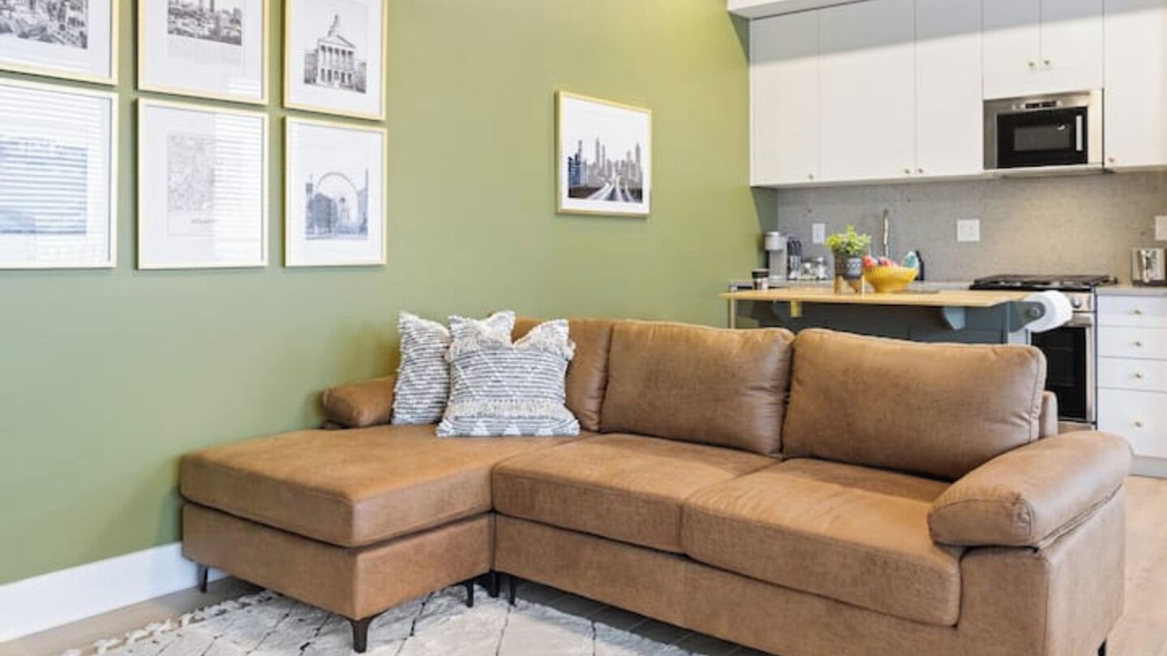 Photo of Livingroom in Virginia Highland