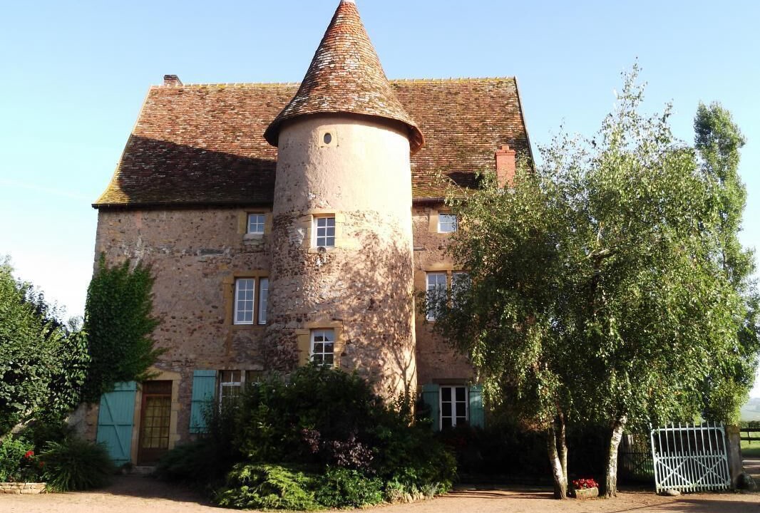 Photo of Outdoor in Poisson