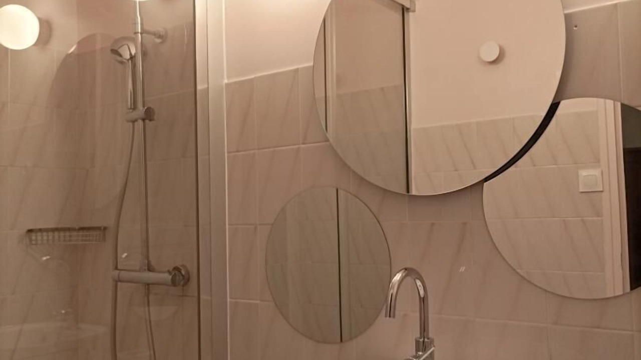 Photo of Bathroom in Poisson