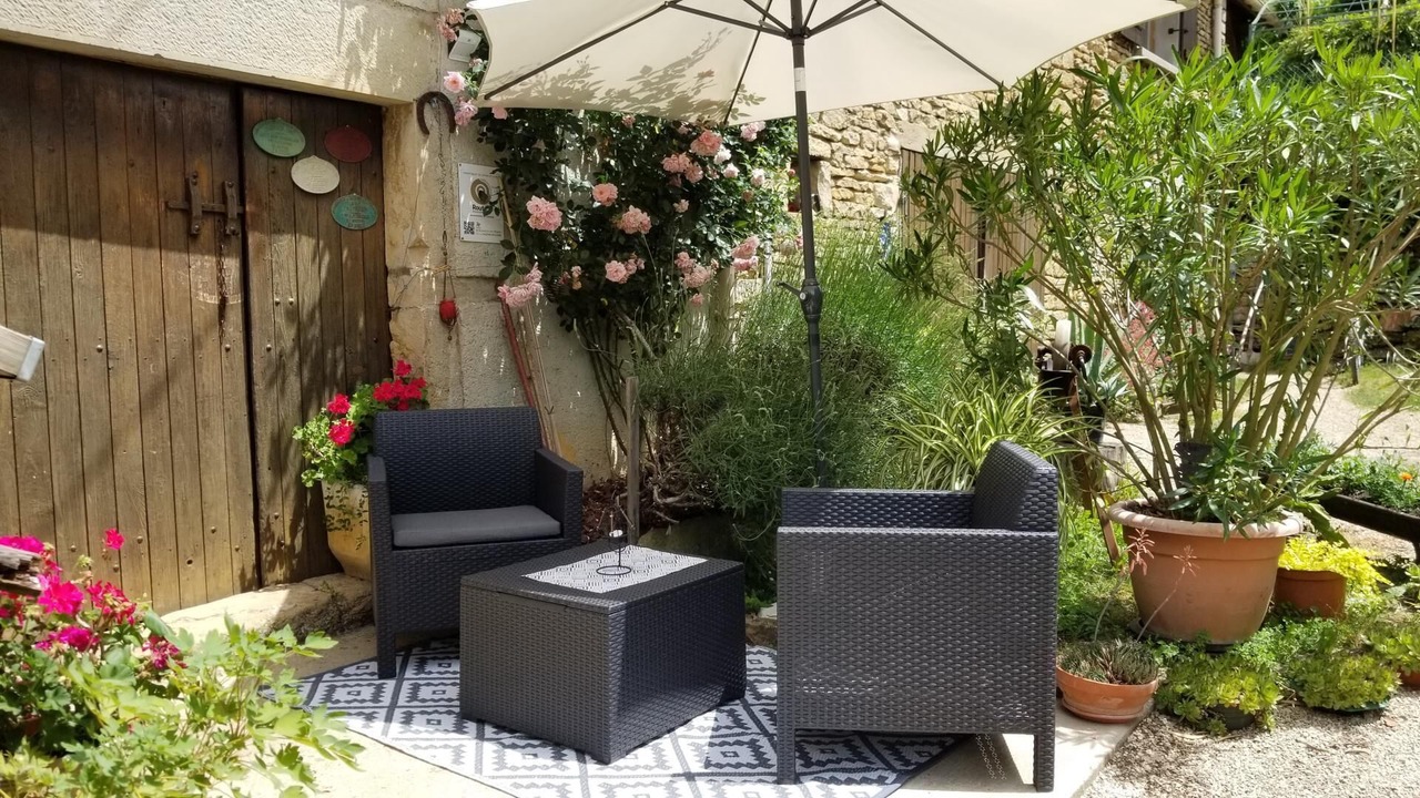 Photo of Patio Balcony in Genouilly