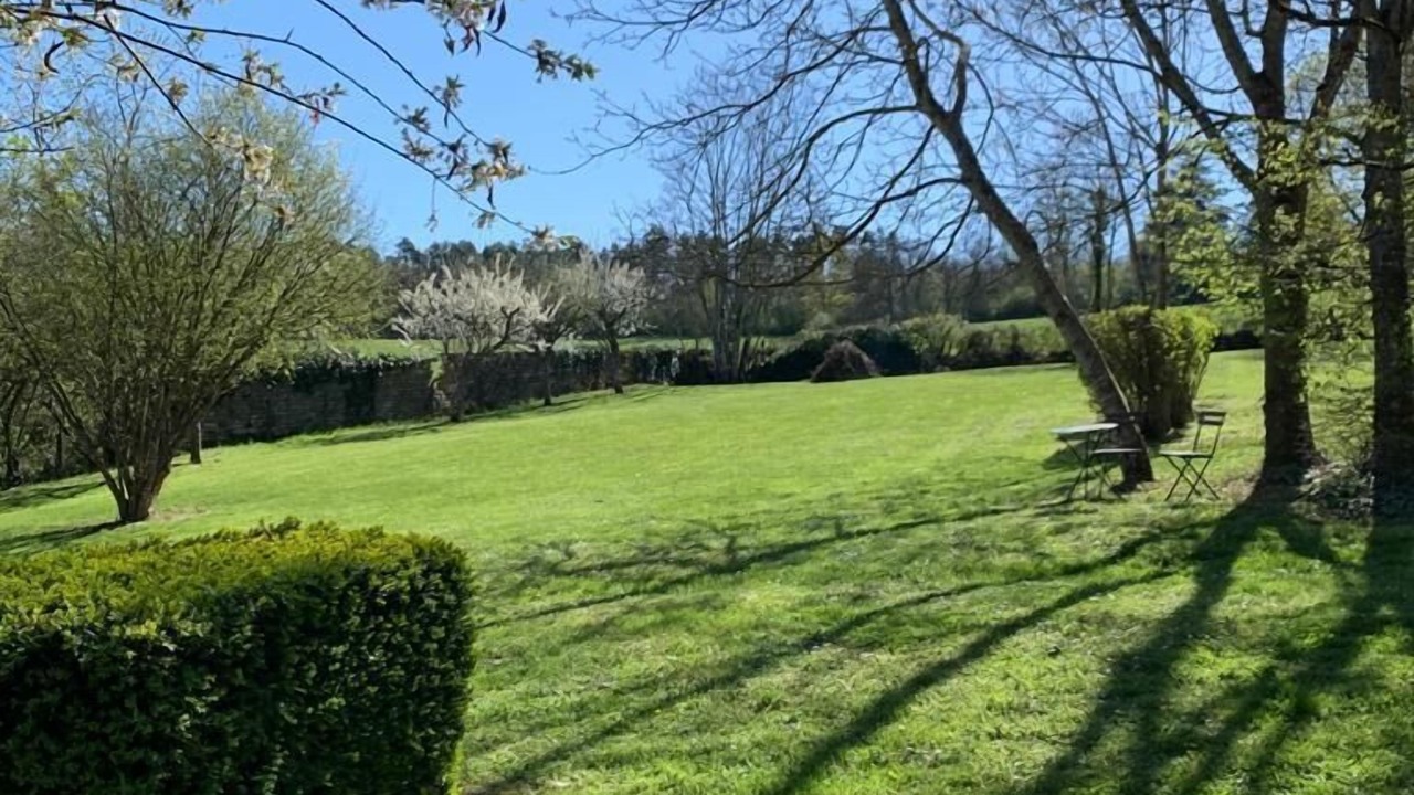 Photo of Outdoor in Buxy