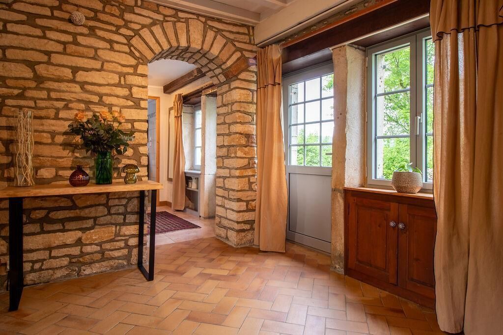 Photo of Others in Ozenay