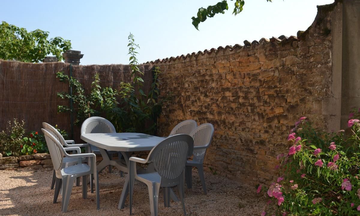 Photo of Outdoor in Laize