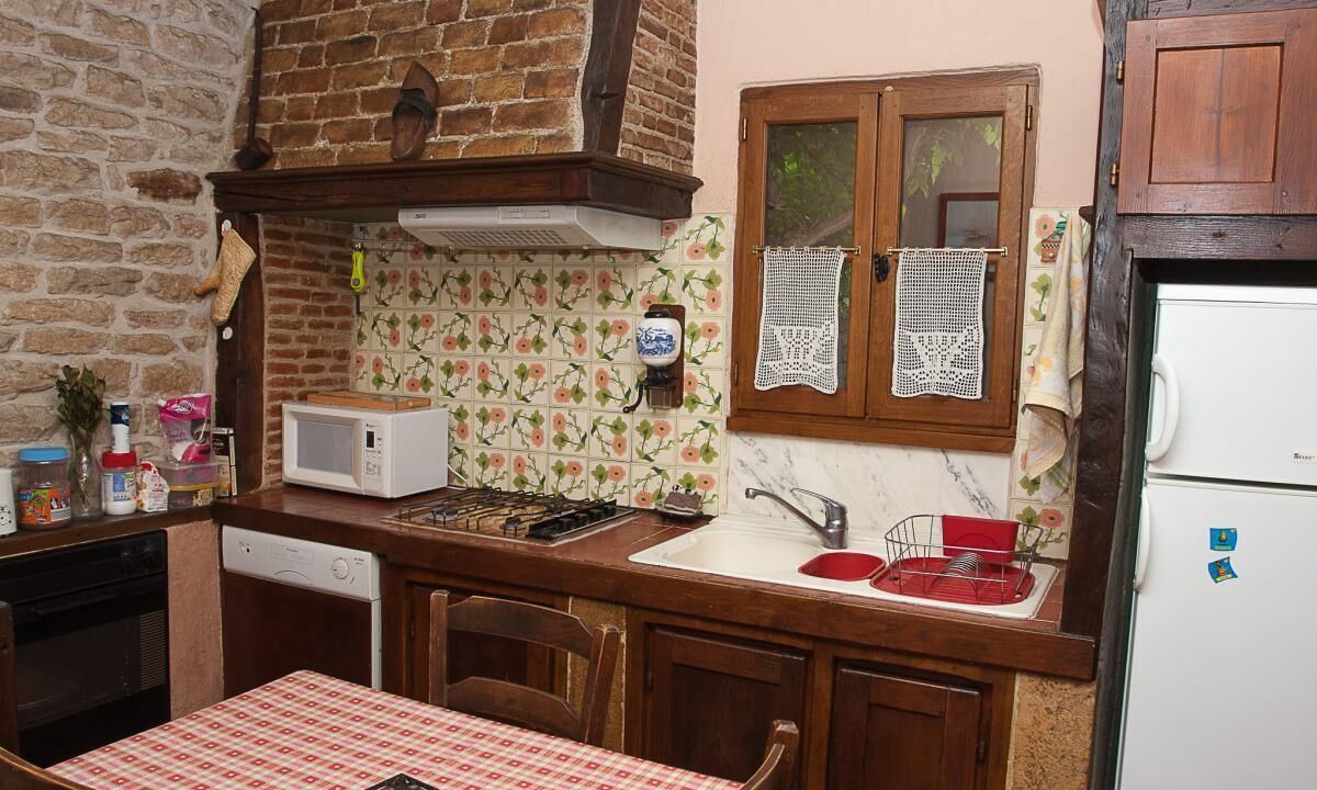 Photo of Kitchen in Sennece-les-Macon