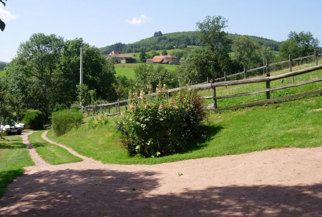 Photo of Outdoor in Matour