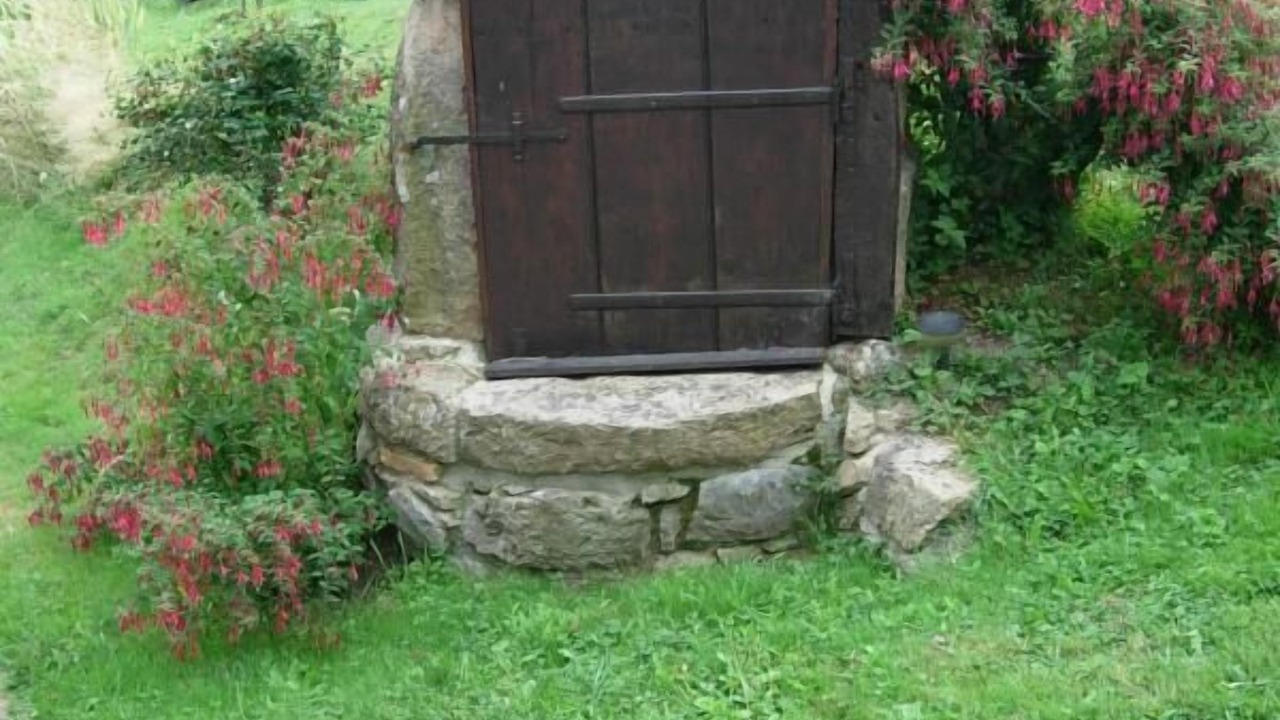 Photo of Outdoor in Matour