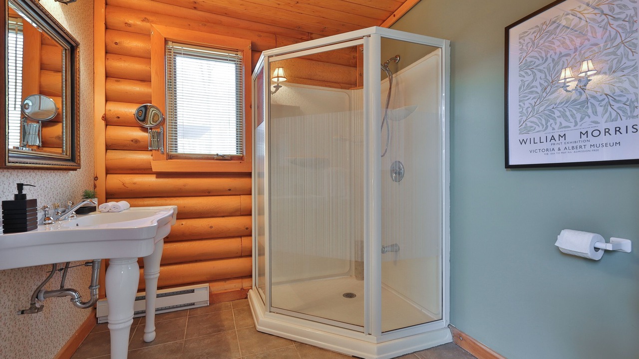 Photo of Bathroom in St-Adolphe-d'Howard