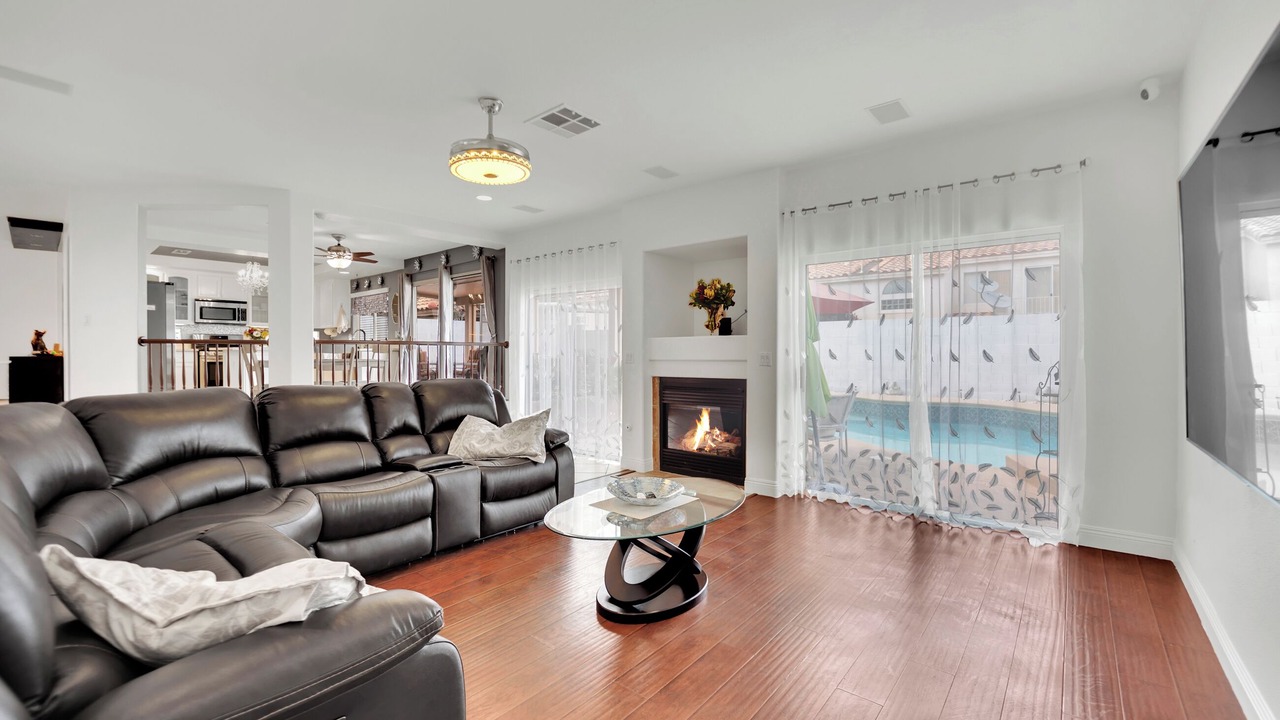 Photo of Livingroom in Silverado Ranch