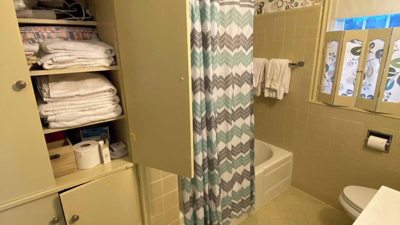 Photo of Bathroom in Turner Park
