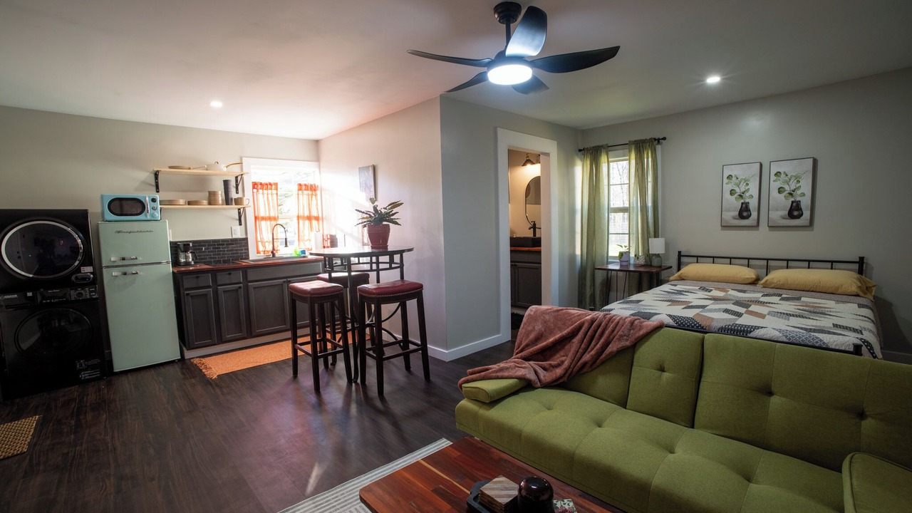 Photo of Livingroom in Starkville