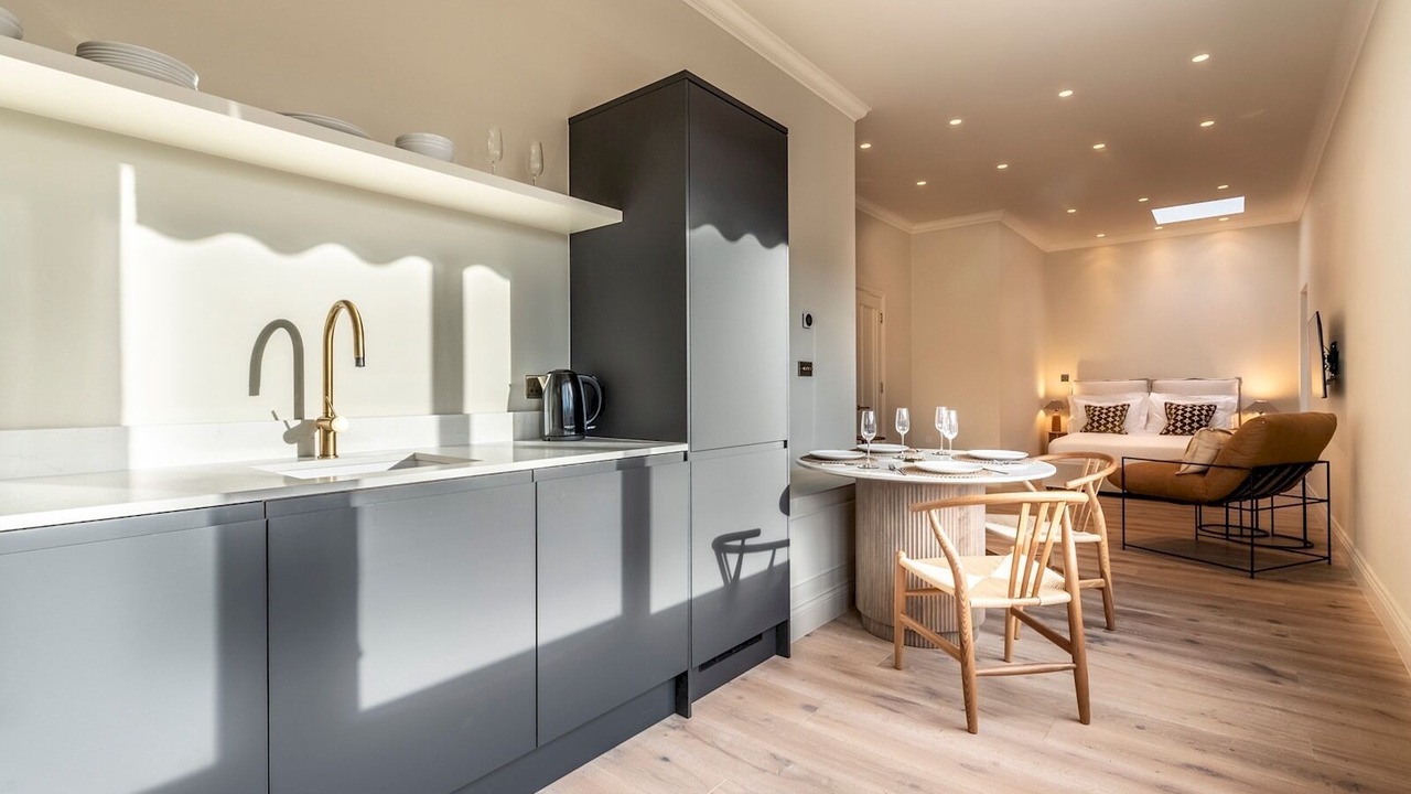 Photo of Others in South Twickenham