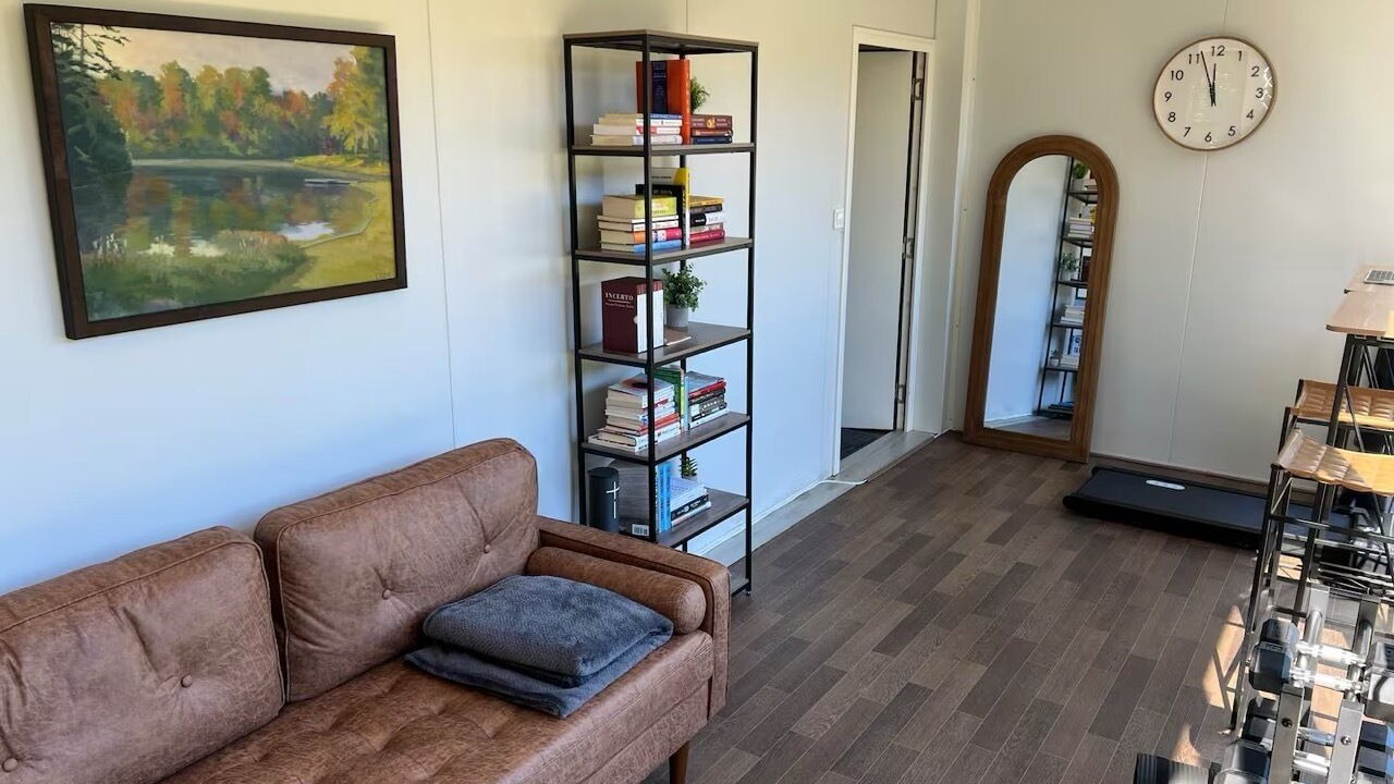 Photo of Livingroom in LaGrange