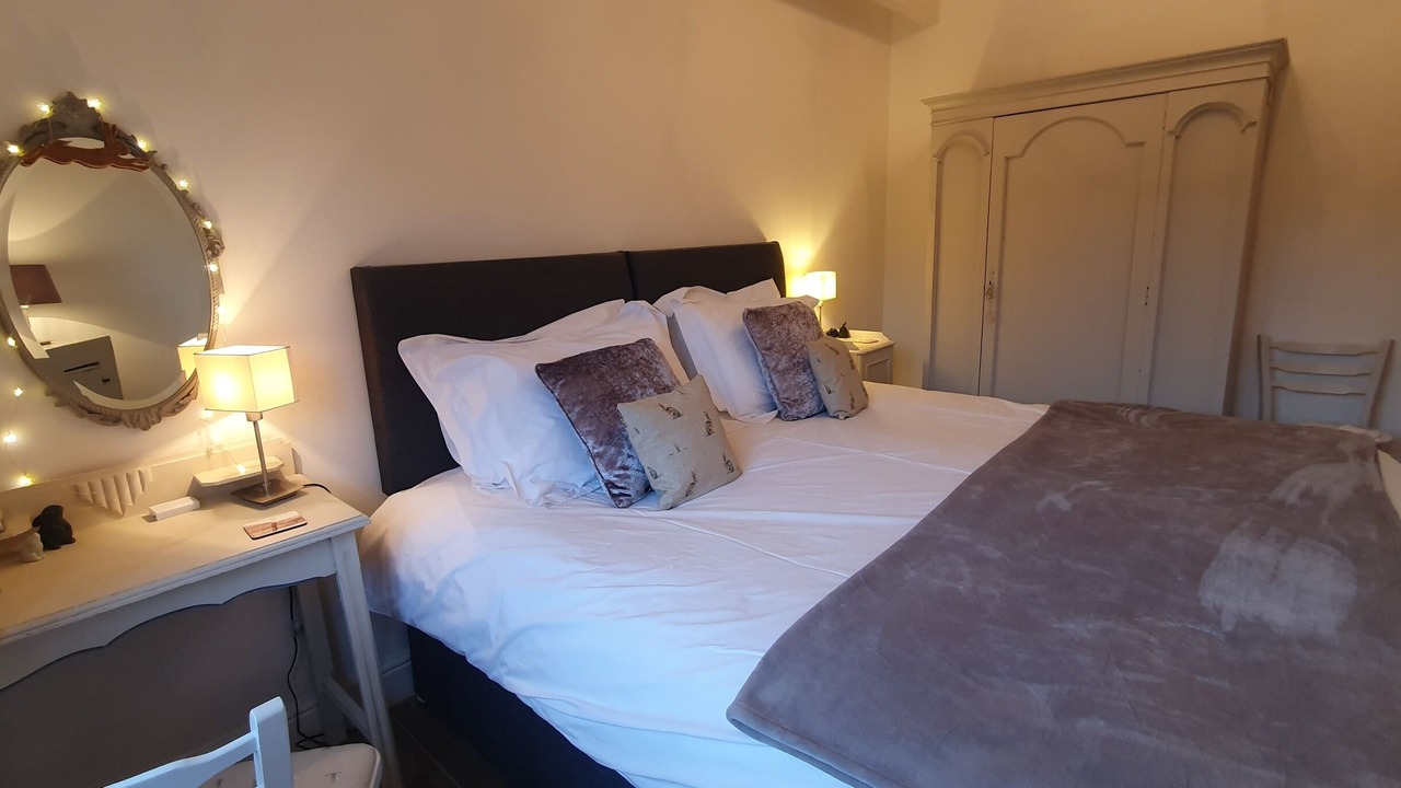 Photo of Others in Diss