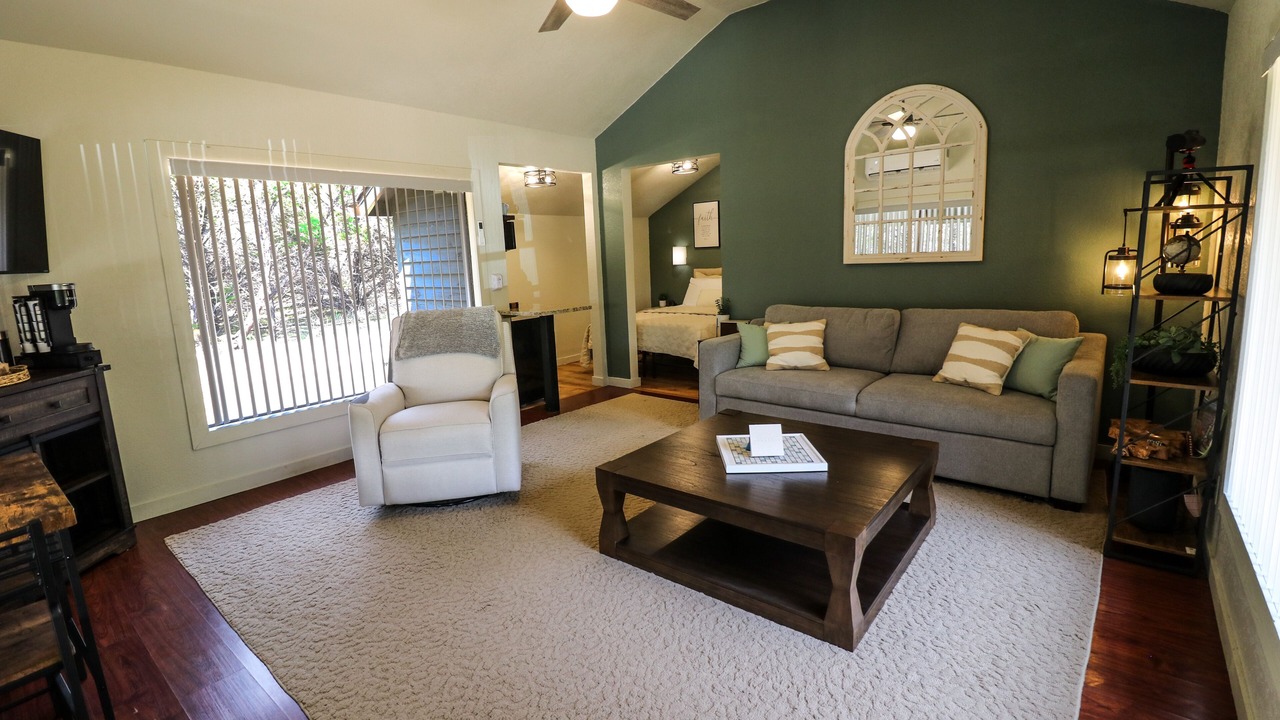 Photo of Livingroom in Valley Mills