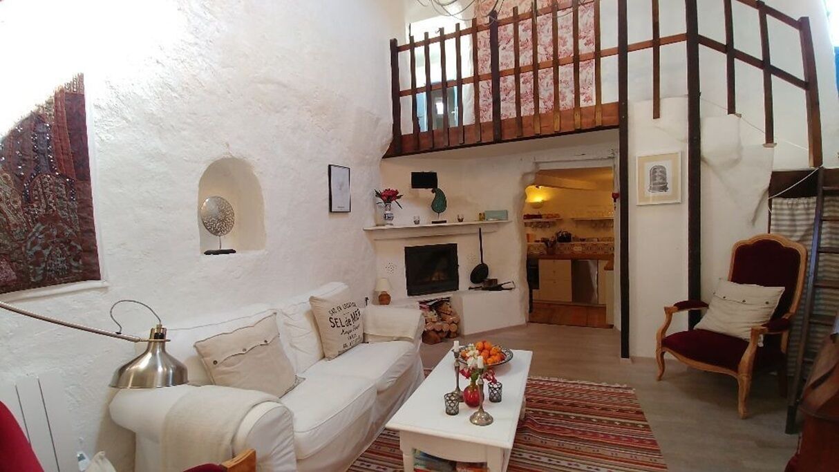 Photo of Livingroom in Pouzolles