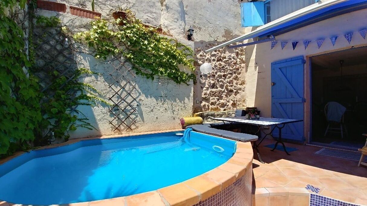 Photo of Outdoor in Pouzolles