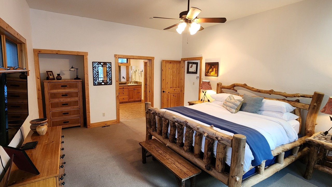 Photo of Bedroom in Sundance