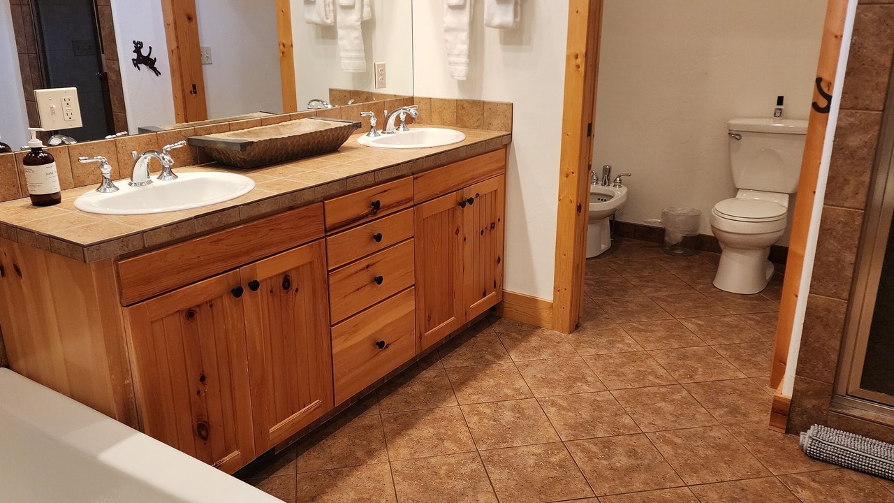 Photo of Bathroom in Sundance
