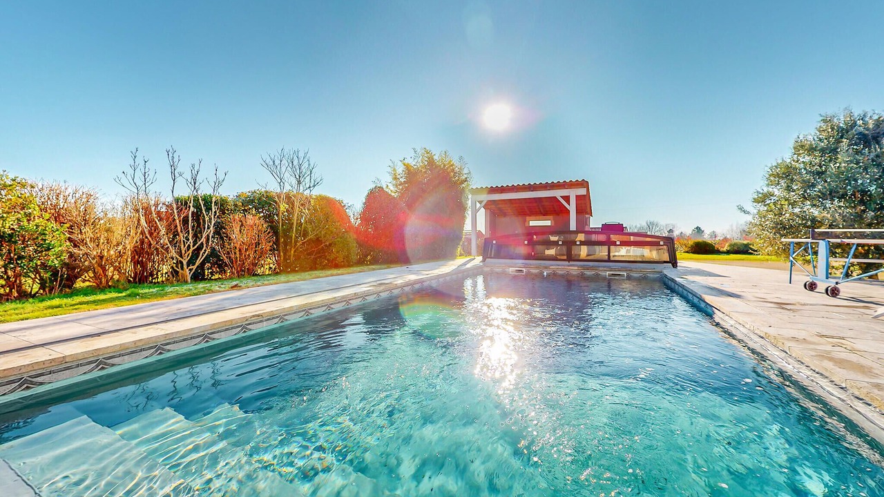 Photo of Outdoor in Saint-Jean-d'Eyraud