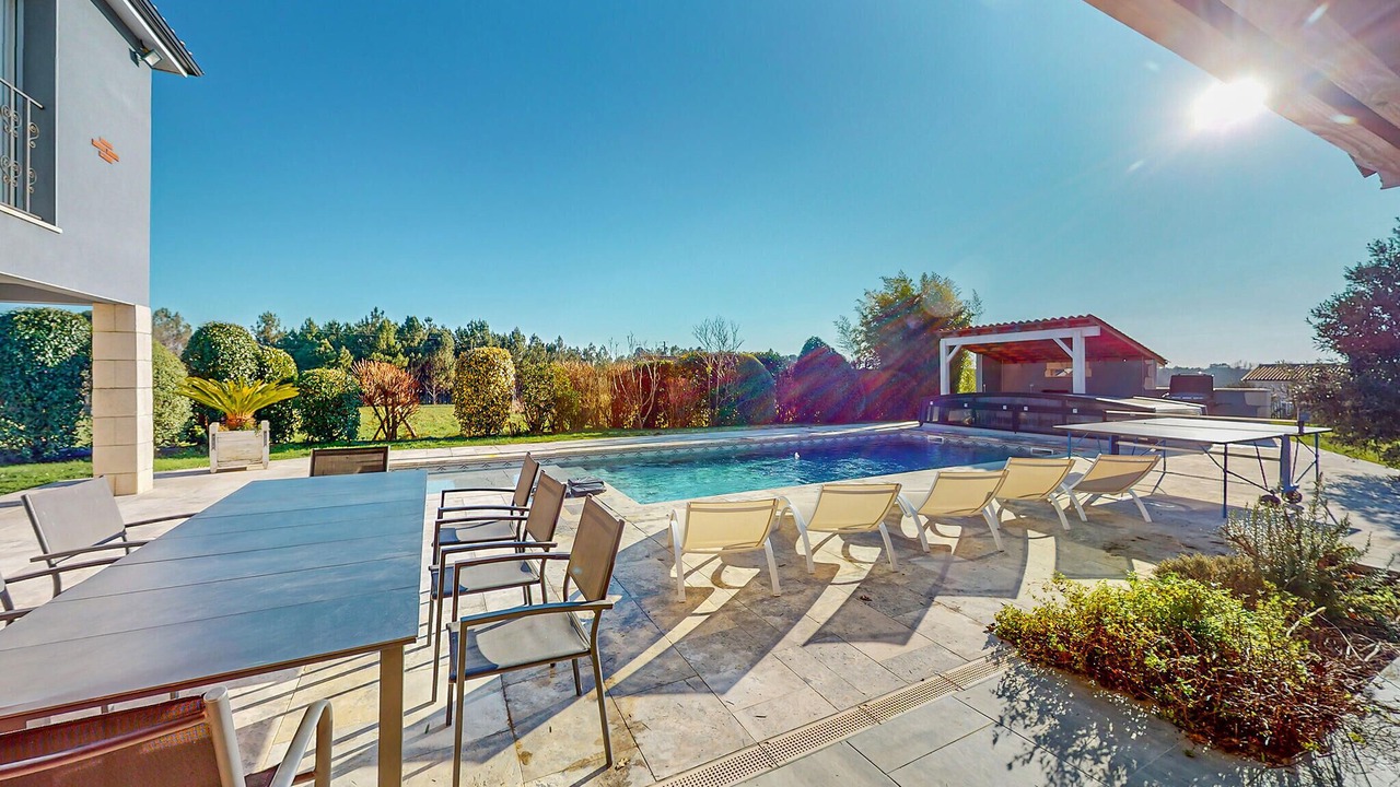 Photo of Outdoor in Saint-Jean-d'Eyraud