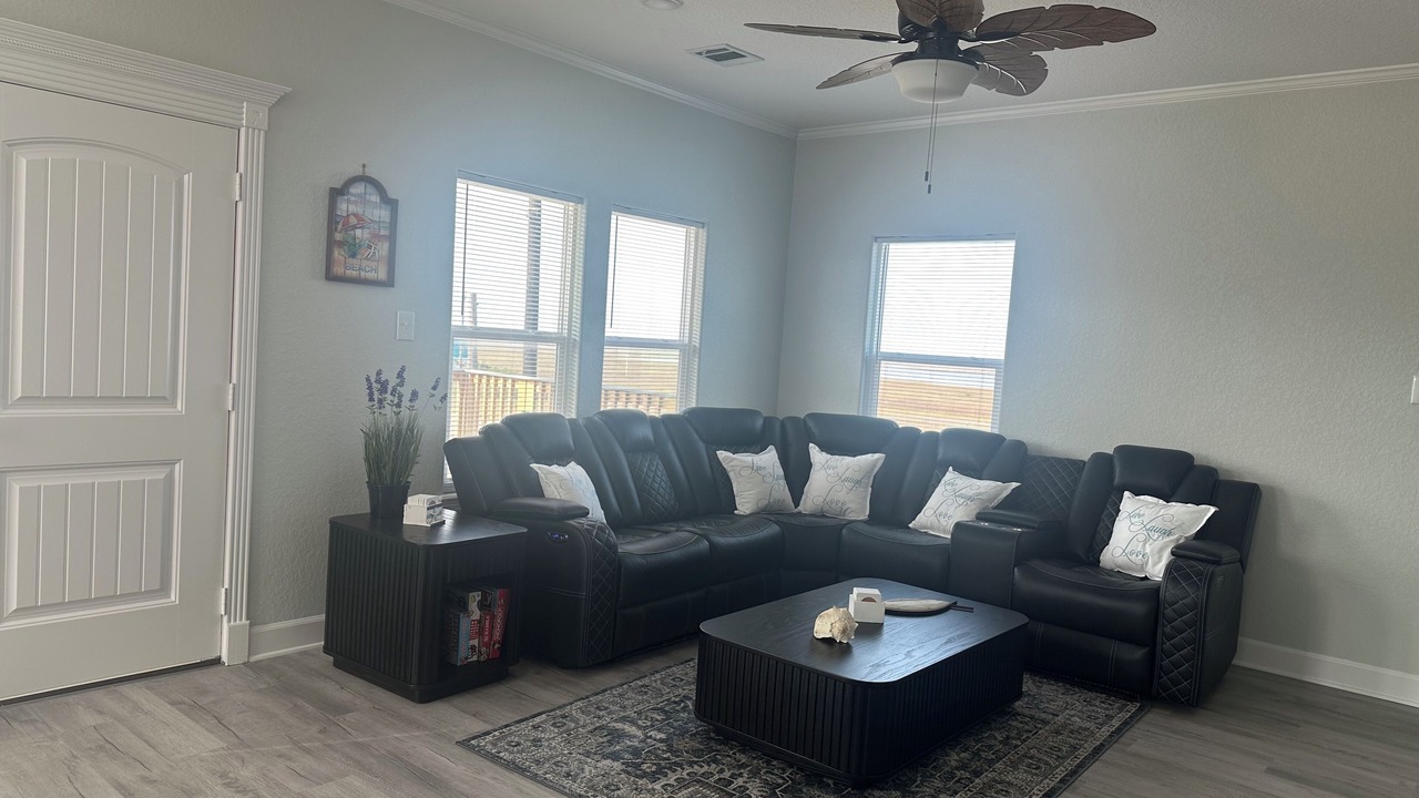 Photo of Livingroom in Surfside Beach