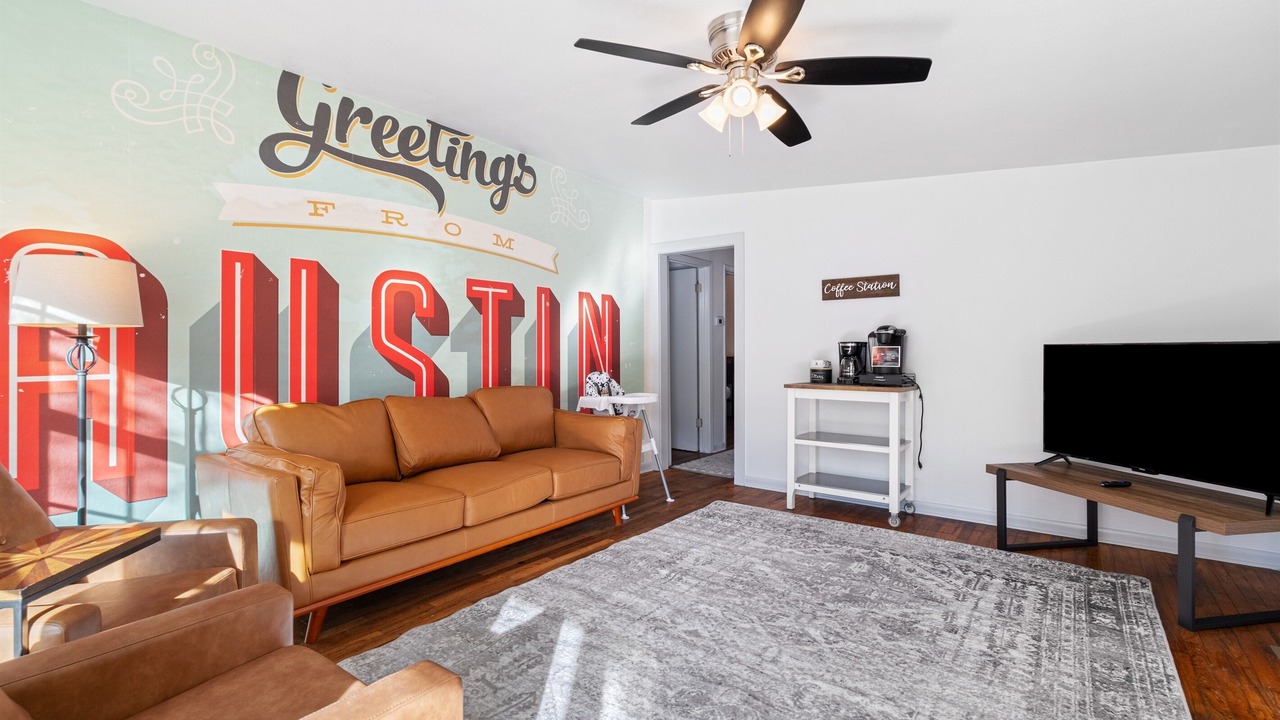 Photo of Bedroom in South Manchaca