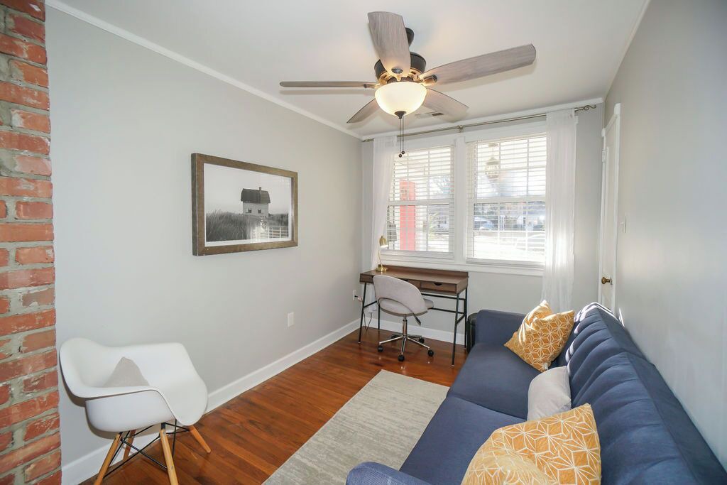 Photo of Livingroom in Lindley Park