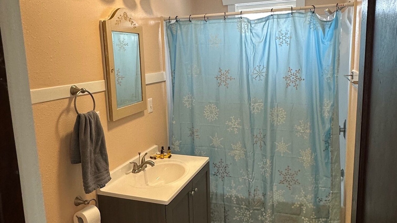 Photo of Bathroom in Manitowoc