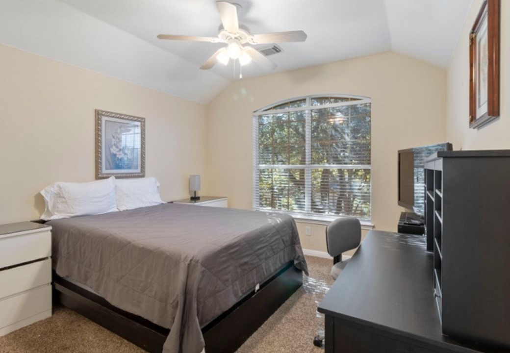 Photo of Bedroom in Scofield Farms