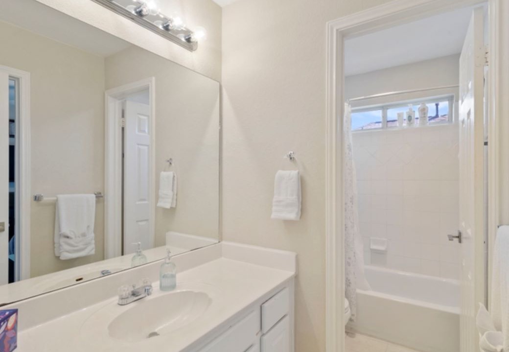 Photo of Bathroom in Scofield Farms