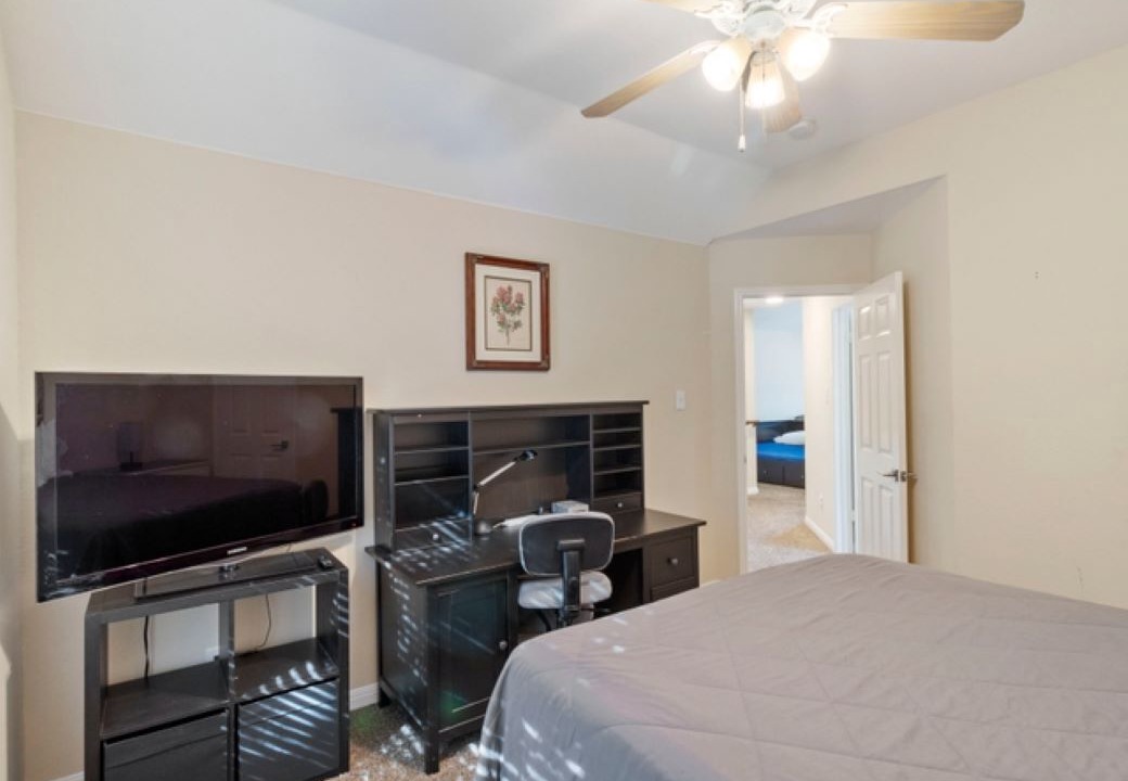 Photo of Bedroom in Scofield Farms