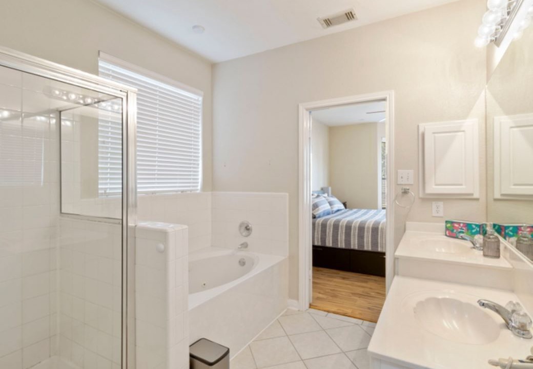 Photo of Bathroom in Scofield Farms