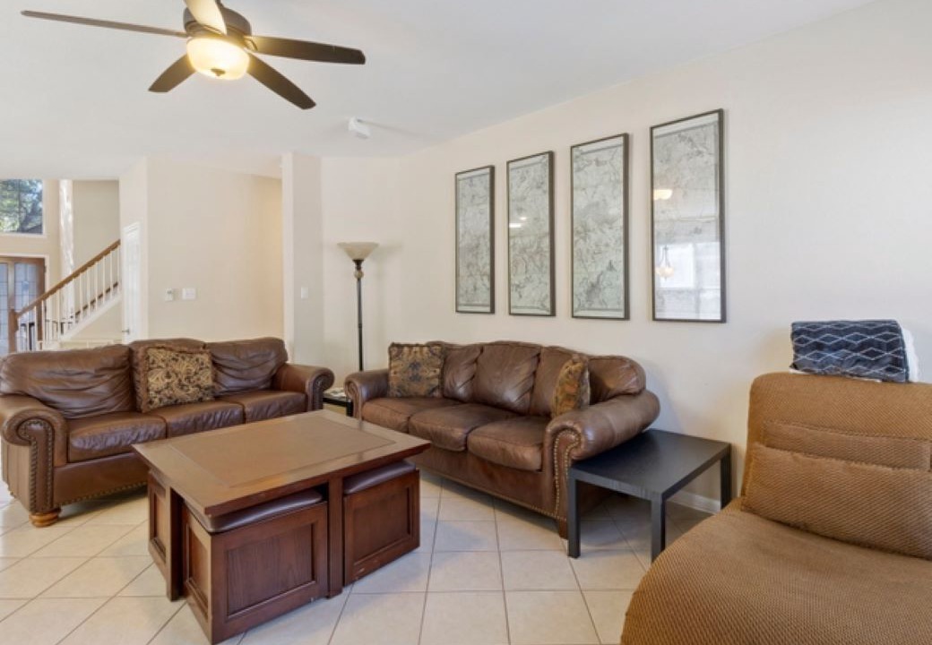 Photo of Livingroom in Scofield Farms