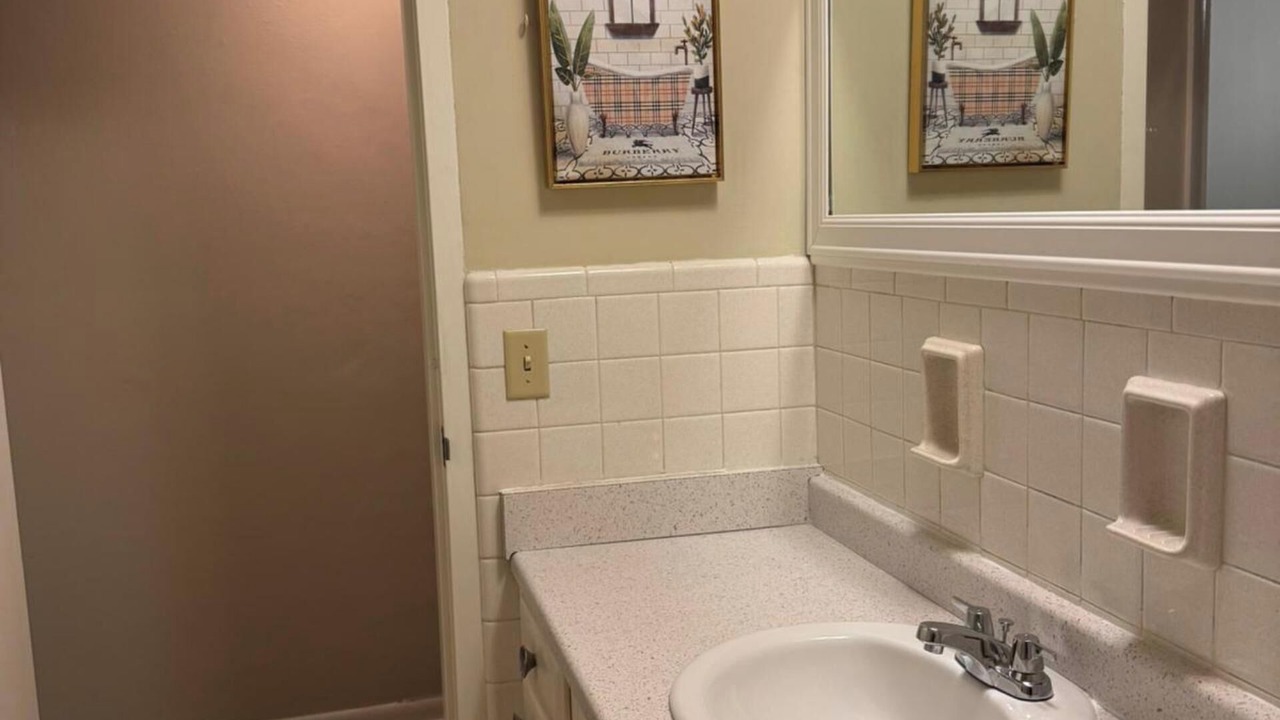 Photo of Bathroom in South Eola