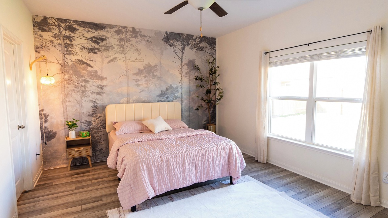 Photo of Bedroom in Kyle