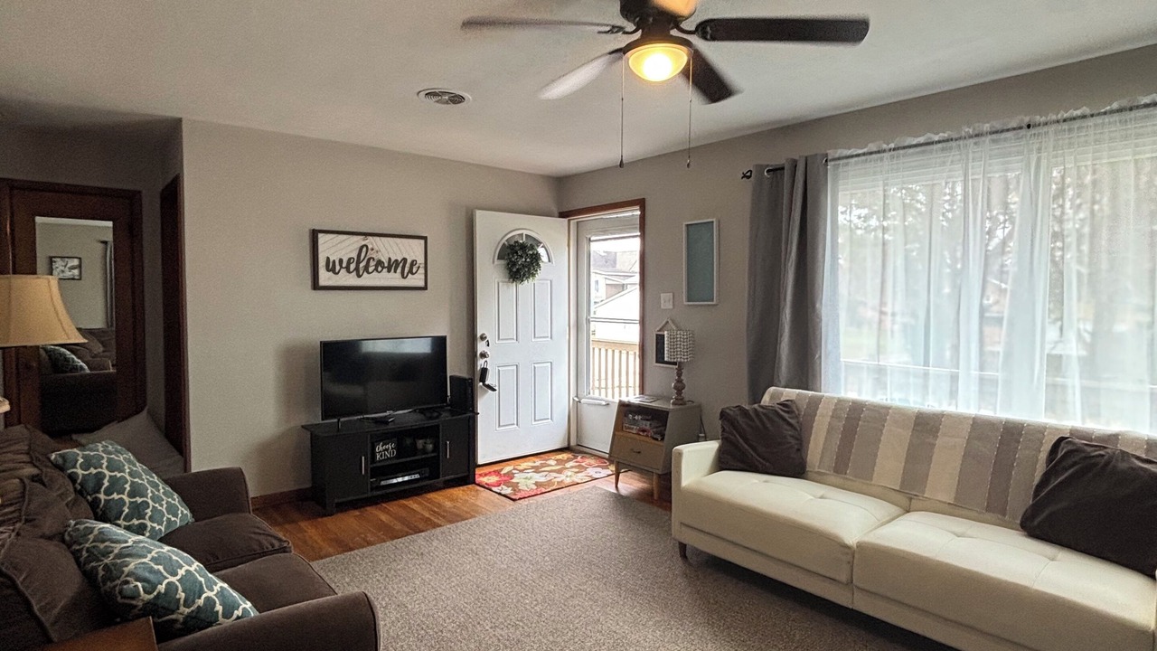 Photo of Livingroom in Bedford