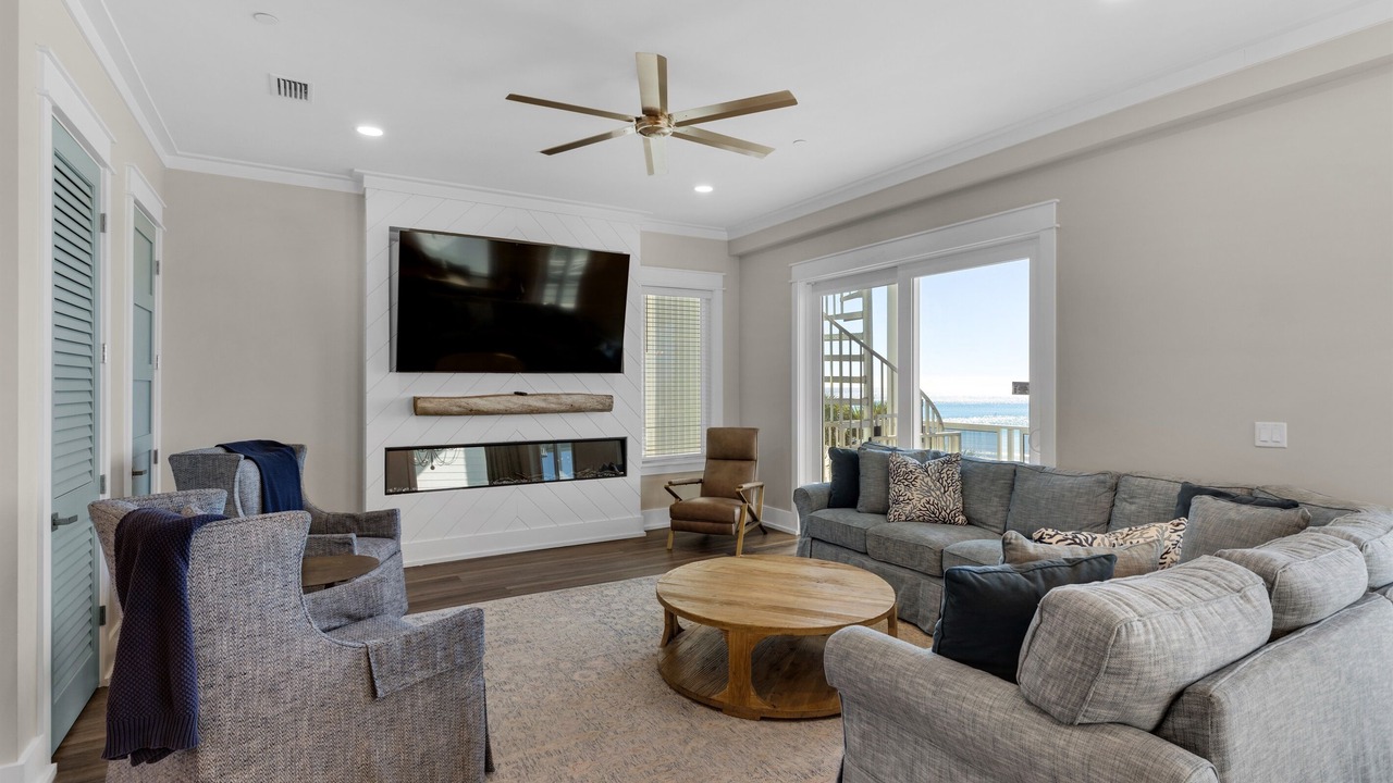 Photo of Livingroom in Laguna Beach Estates