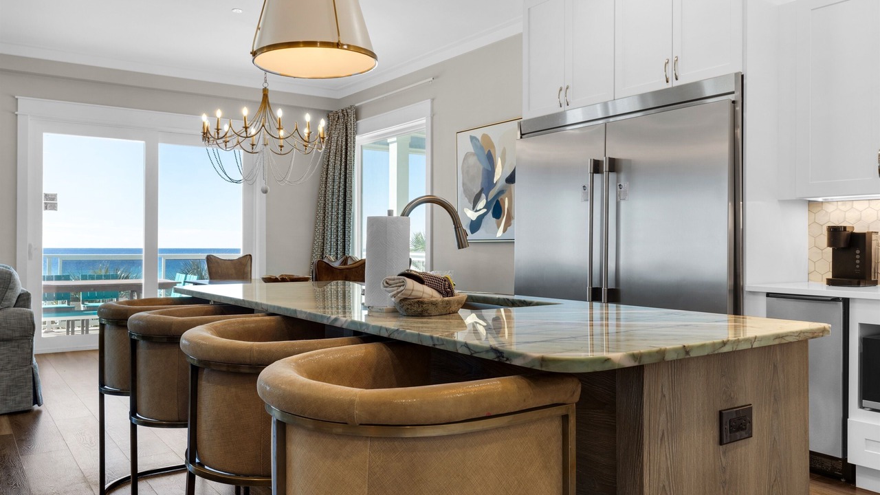 Photo of Kitchen in Laguna Beach Estates