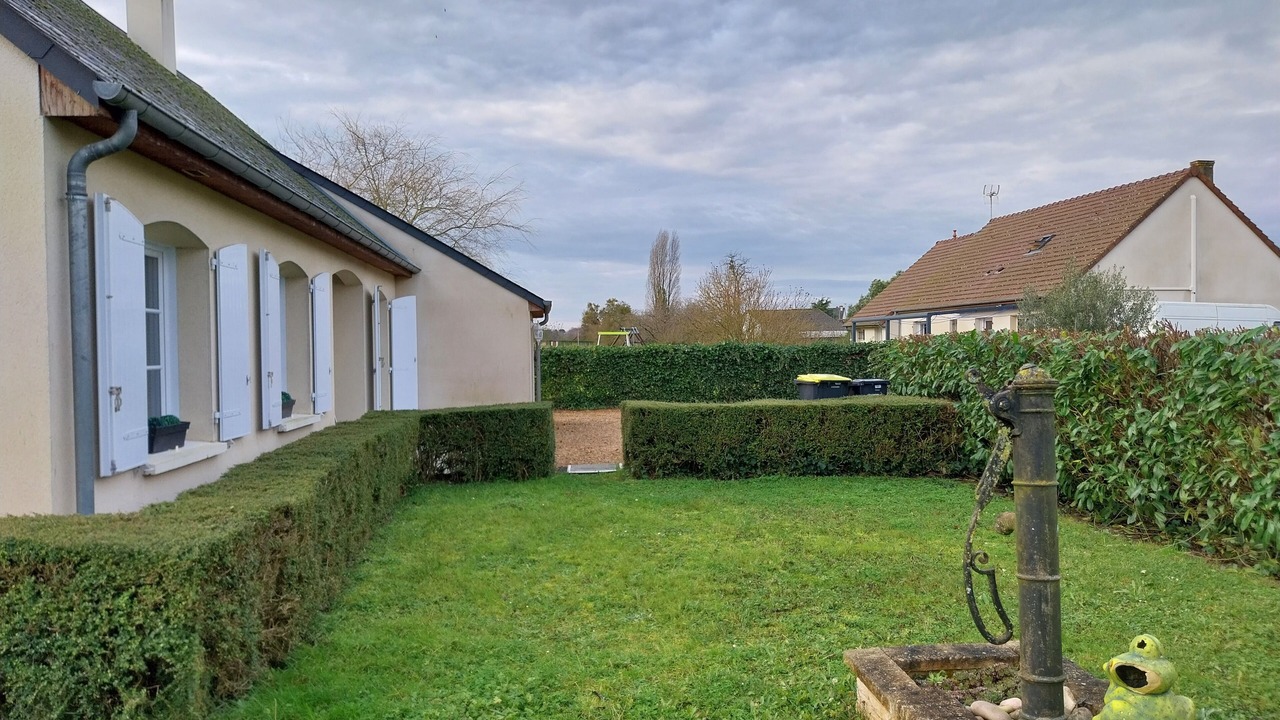 Photo of Outdoor in Saint-Branchs