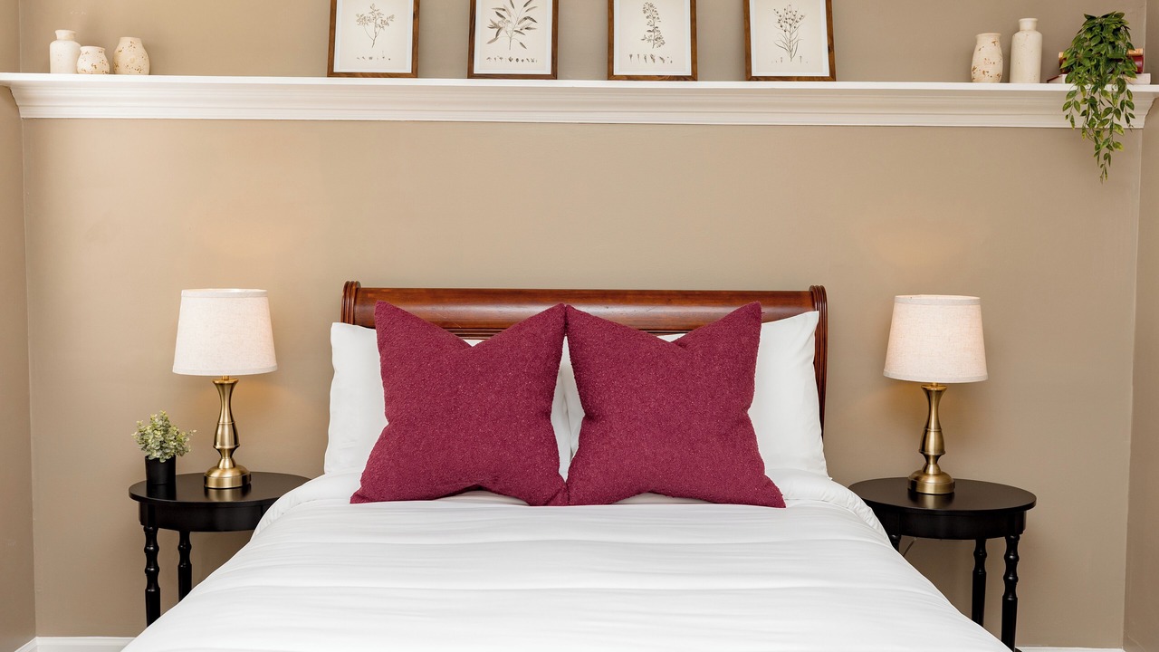 Photo of Others in Kathleen