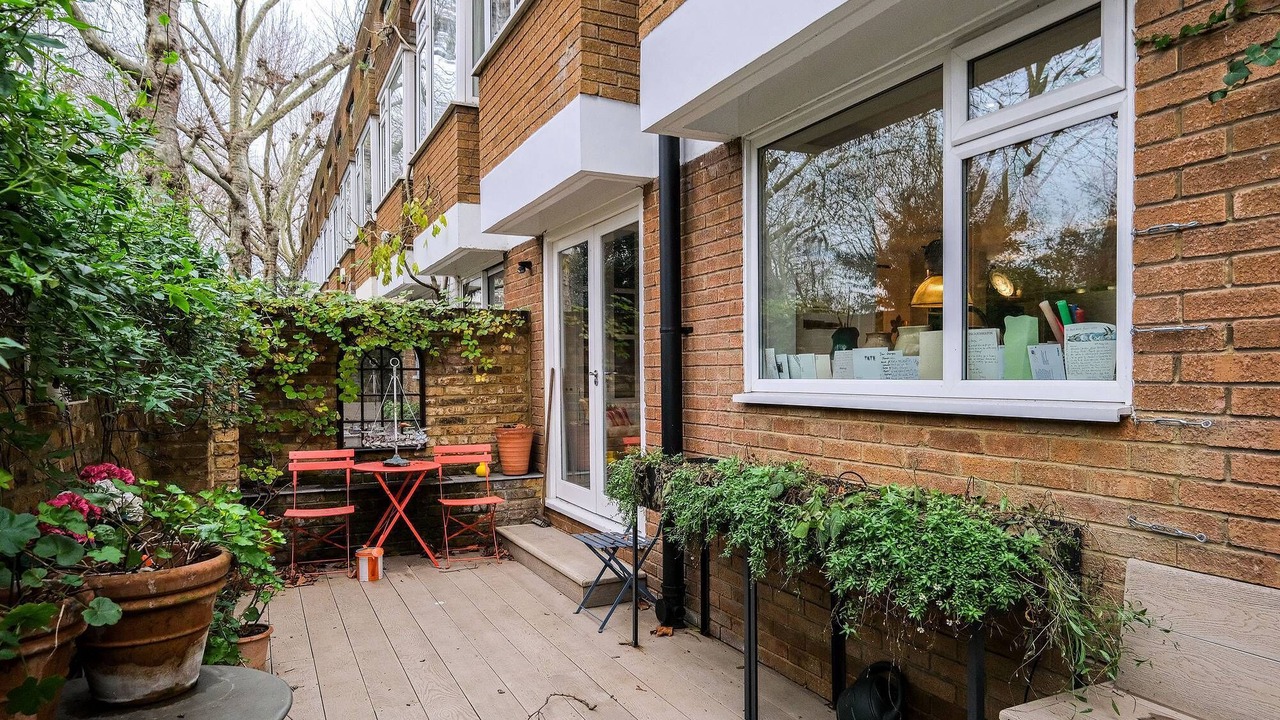 Photo of Outdoor in Notting Dale